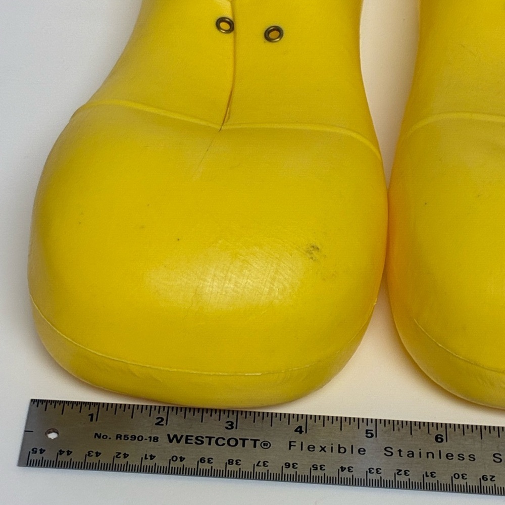 RUBIES CLOWN KIDS' SHOES Molded Plastic Yellow Vintage MADE IN U.S.A. Halloween - Picture 11 of 14